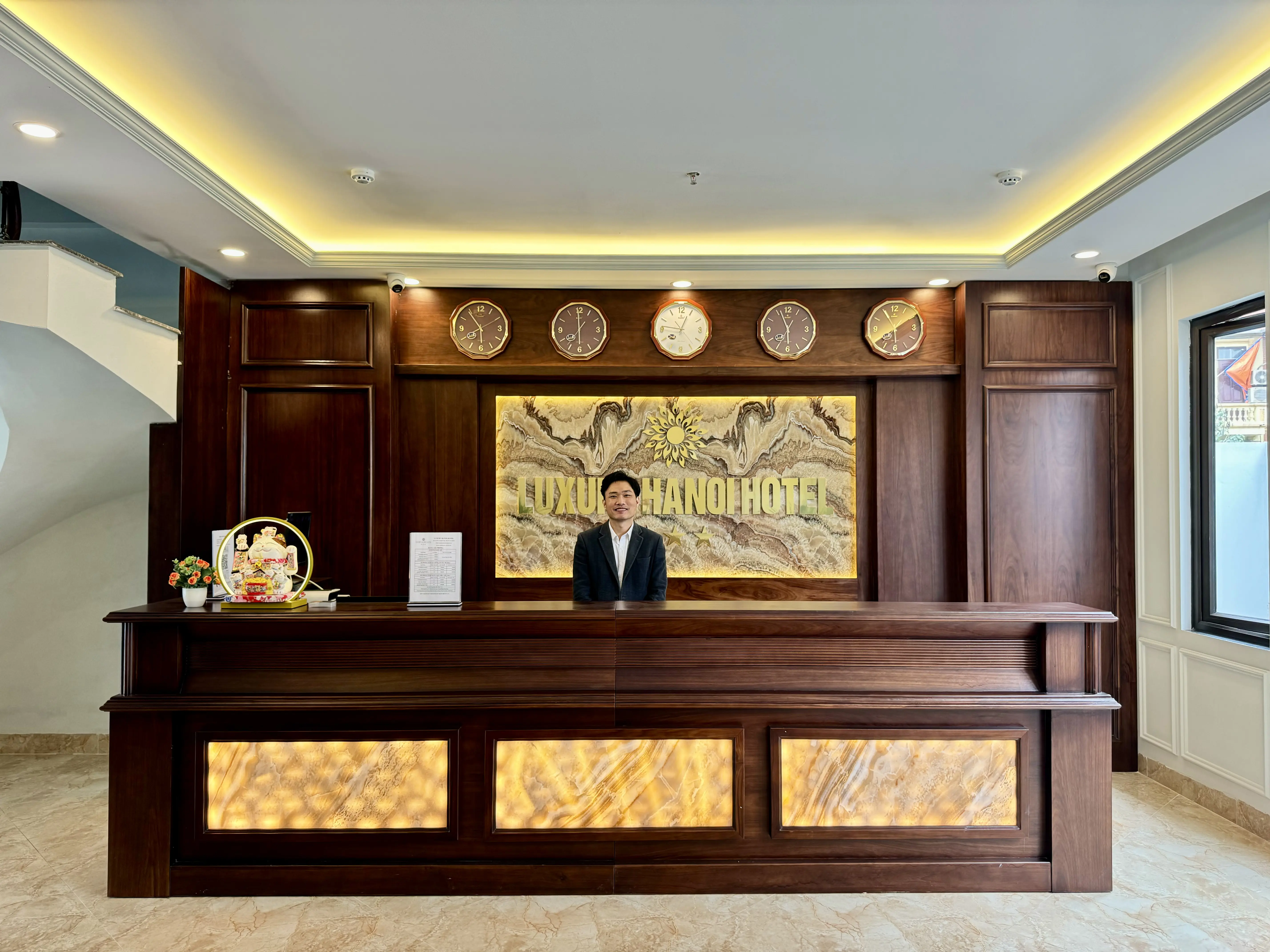 Hotel Banner